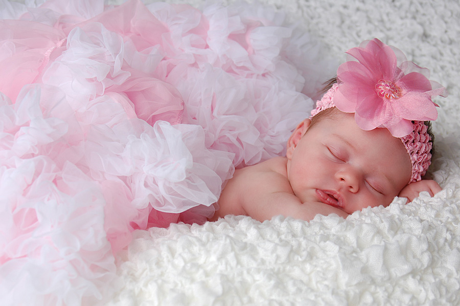 cute-newborn-baby-girl-pictures.jpg